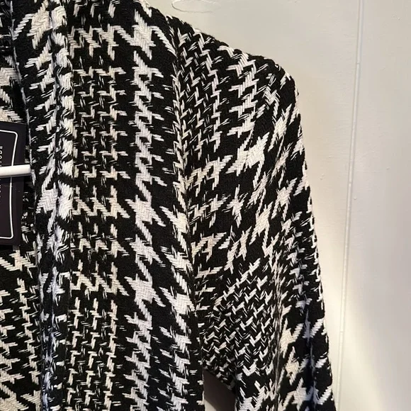 Black and white houndstooth jacket - Picture 2 of 7